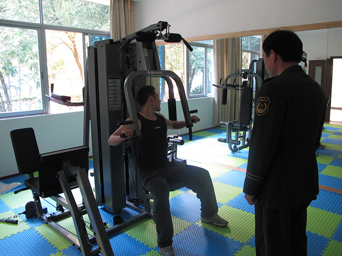 室内健身器材,单位健身器材,健身器材十大品牌-广西huatihui体育健身器材有限公司