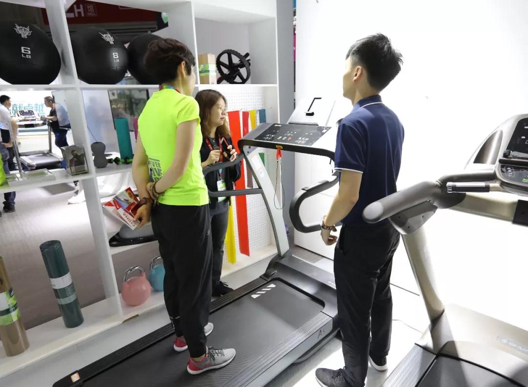 健身器材-huatihui阿里语音智能A5跑步机